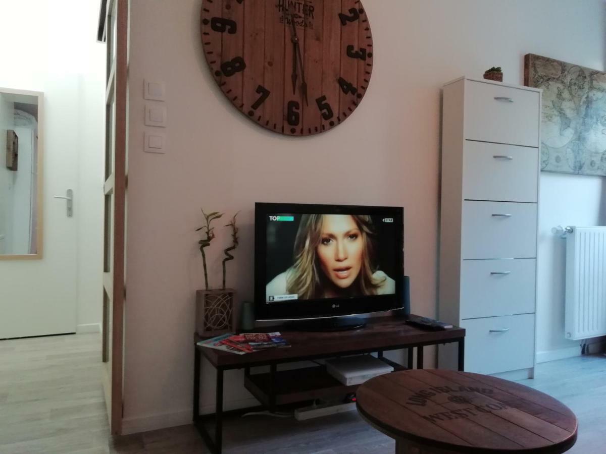 Chic Studio Near Paris Appartement Saint-Denis  Buitenkant foto